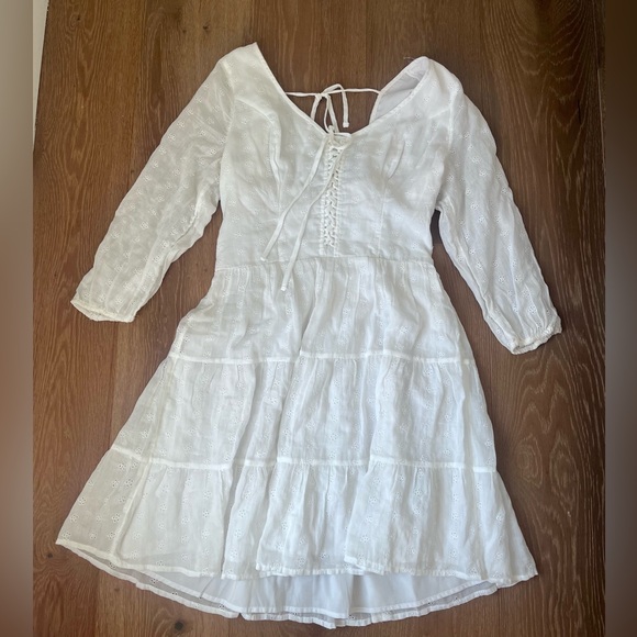 ✨NWT✨ Hollister | white eyelet square neck dress - Picture 12 of 12